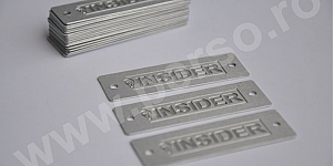 Etichete aluminiu - gravate mecanic