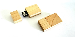 Stick USB din lemn